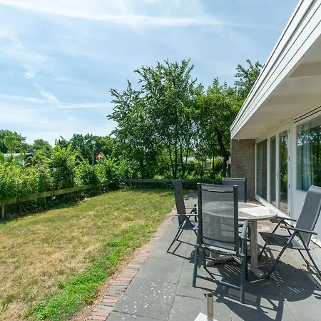 度假居 Garnekuul 73 For 4-guest In Callanstoog *
